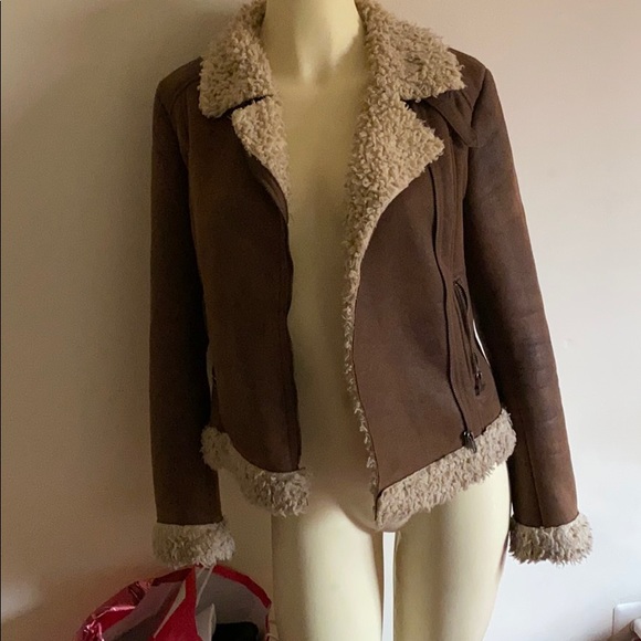 [SOLD]🥺H&M warm fur combo jacket. - Picture 2 of 6